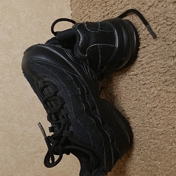 Shoes - Picture 3 of 4